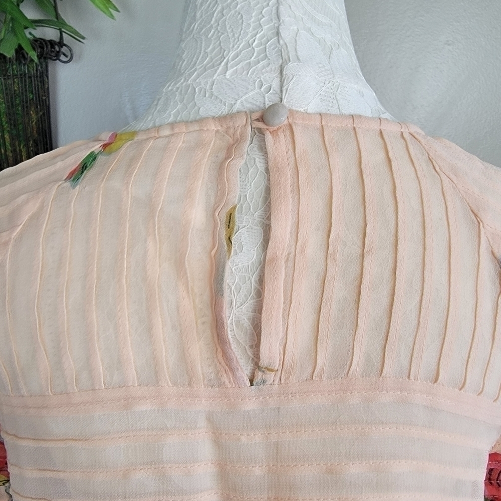 Anthropologie Boho Top One Fine Day Tea Rose Floral Sheer Pleated Pin Tucked S - Picture 7 of 16